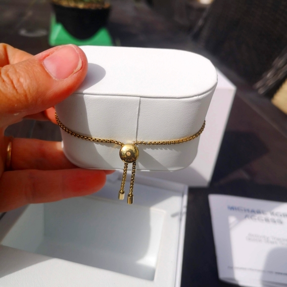 Michael Kors activity tracker - Picture 3 of 3